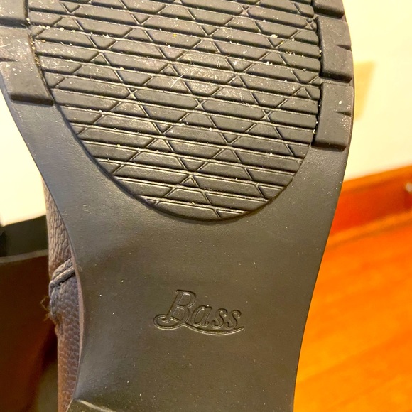 G.H. Bass Boots - Picture 4 of 4